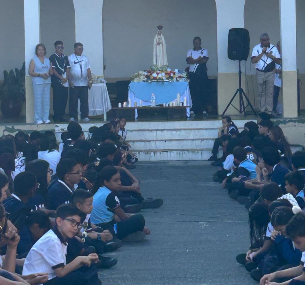 LA VIRGEN 8