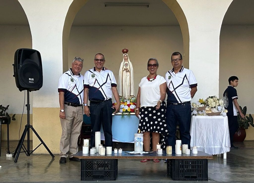 LA VIRGEN 9